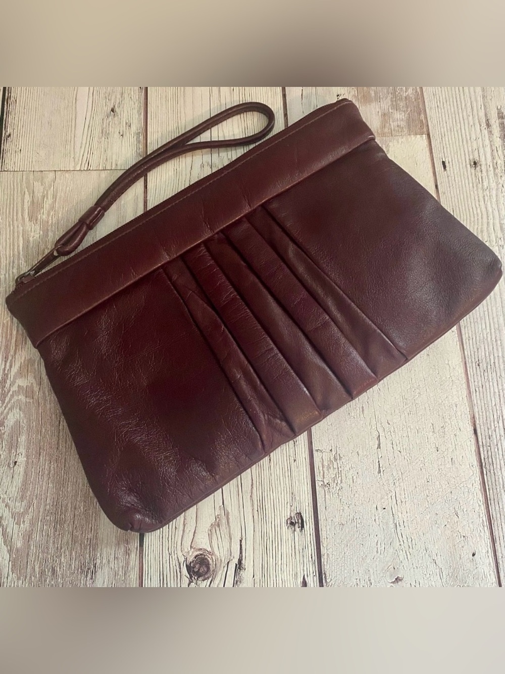 Vintage 80s Four Seasons of California Oxblood Leather Wristlet Zipper Clutch